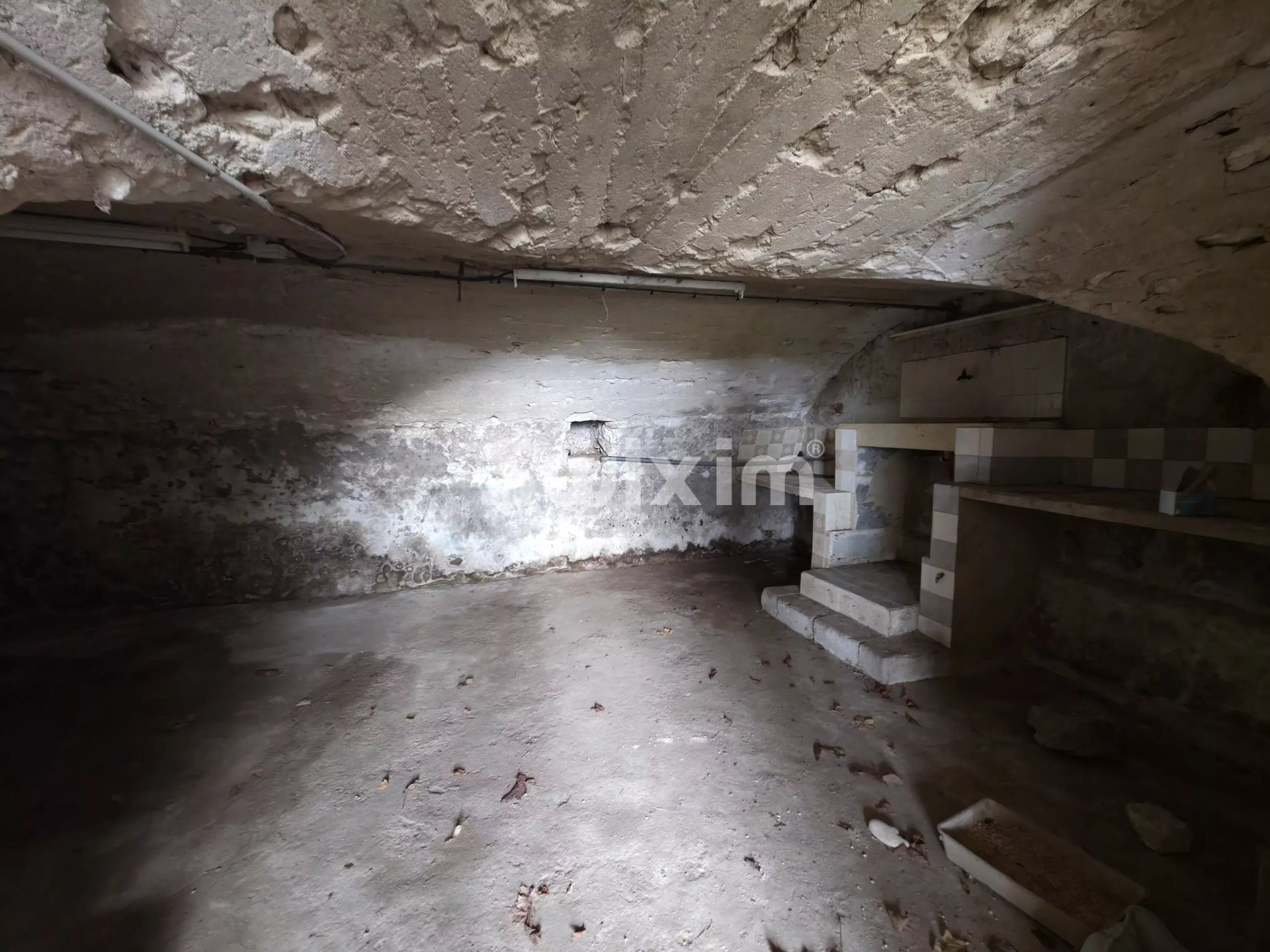 casa 11 Camere in vendita su Grignan (26230)