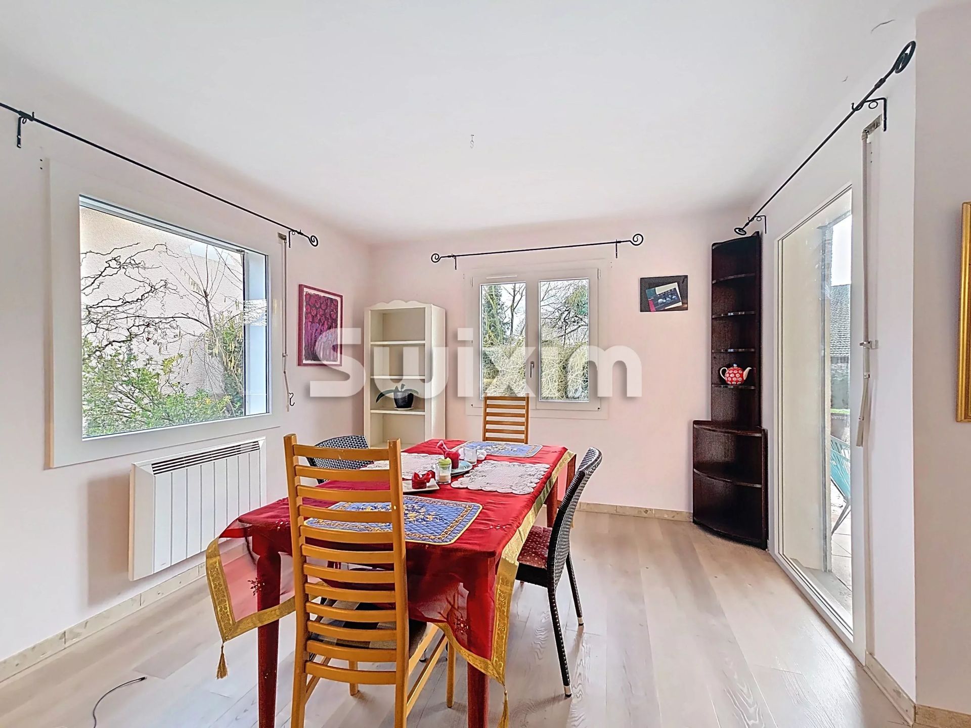 casa 5 Salas en venta en Sauverny (01220)