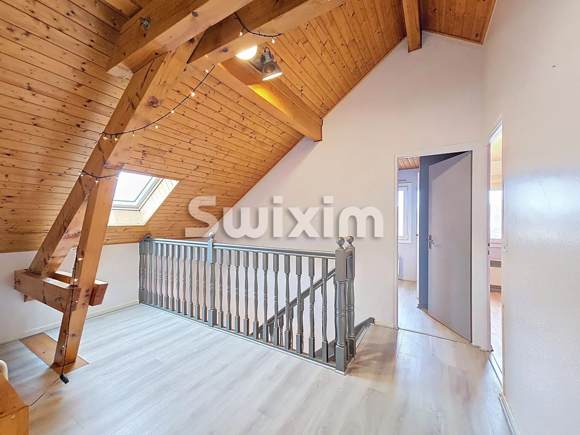 casa 5 Salas en venta en Sauverny (01220)