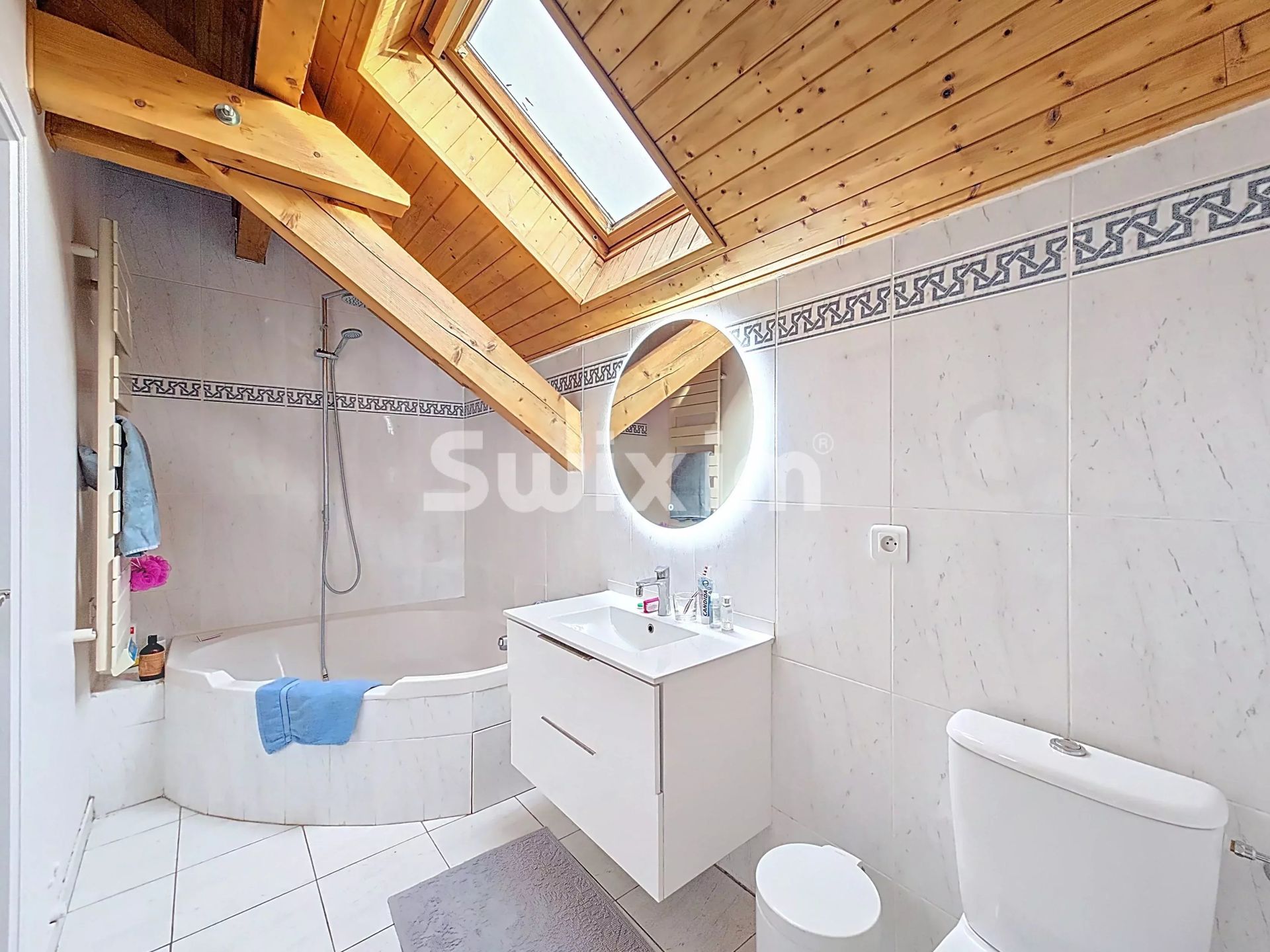 haus 5 Zimmer zum verkauf auf Sauverny (01220)