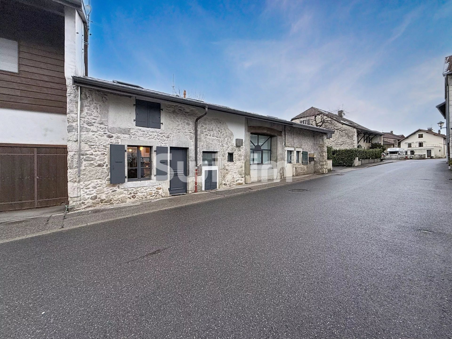 casa 3 Camere in vendita su Sergy (01630)