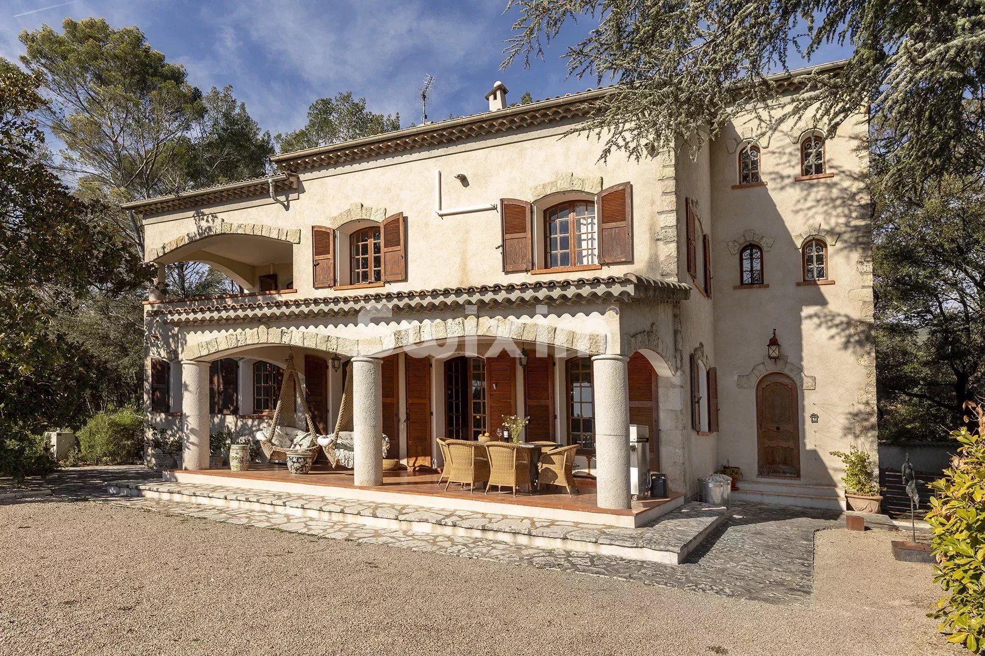 bastide 8 Rooms for sale on Callas (83830)