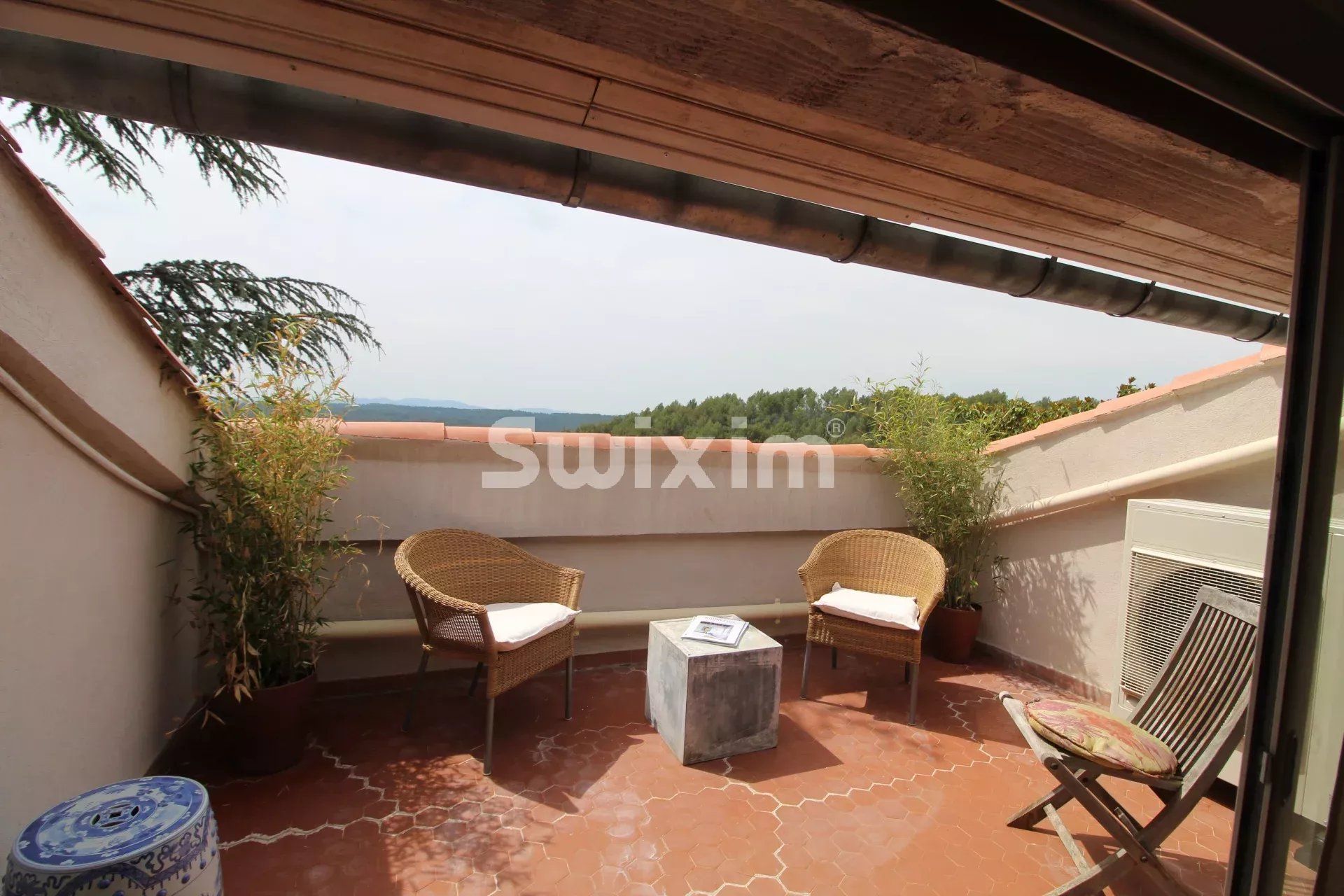 bastide 8 Rooms for sale on Callas (83830)