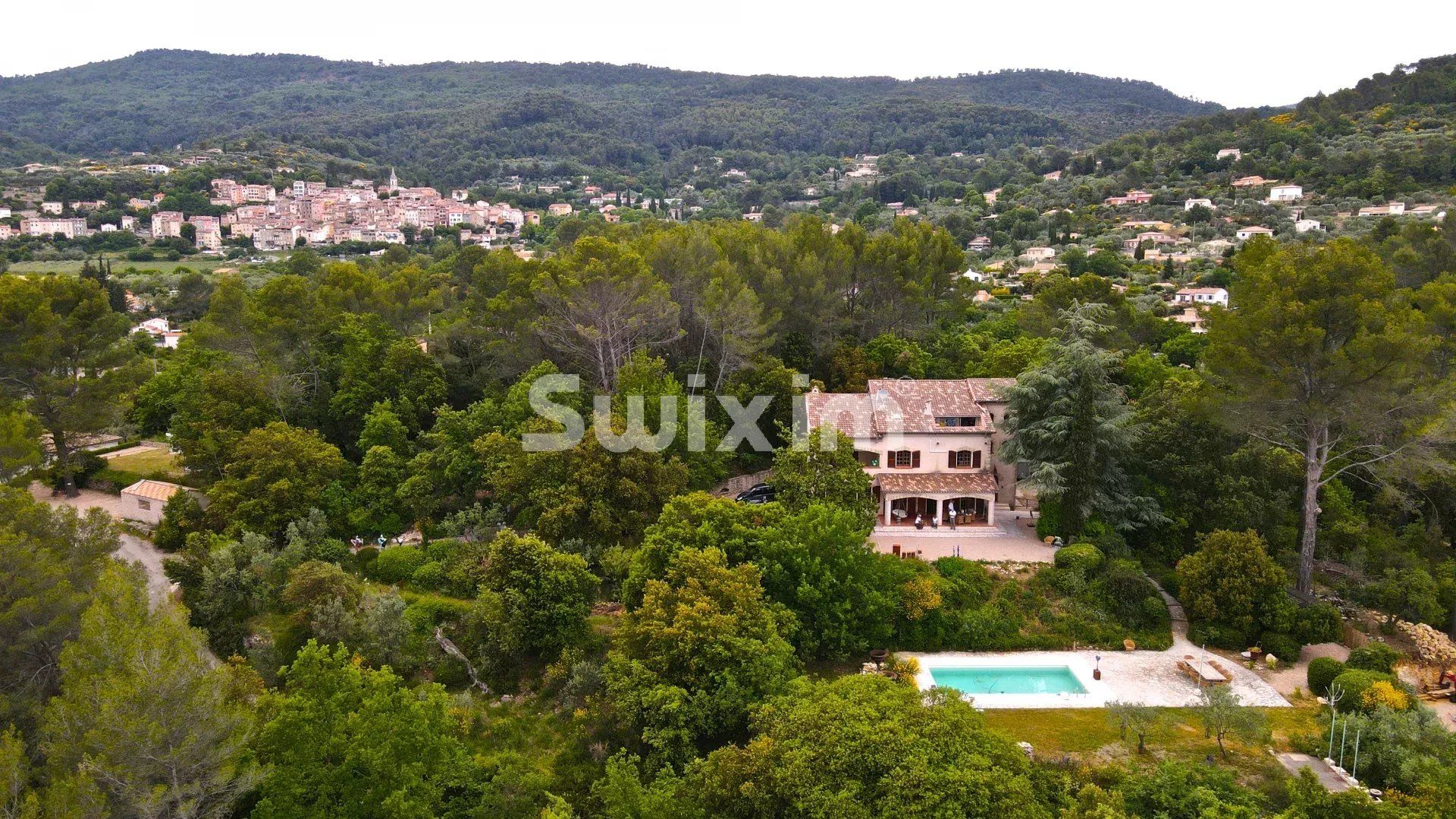 bastide 8 Rooms for sale on Callas (83830)