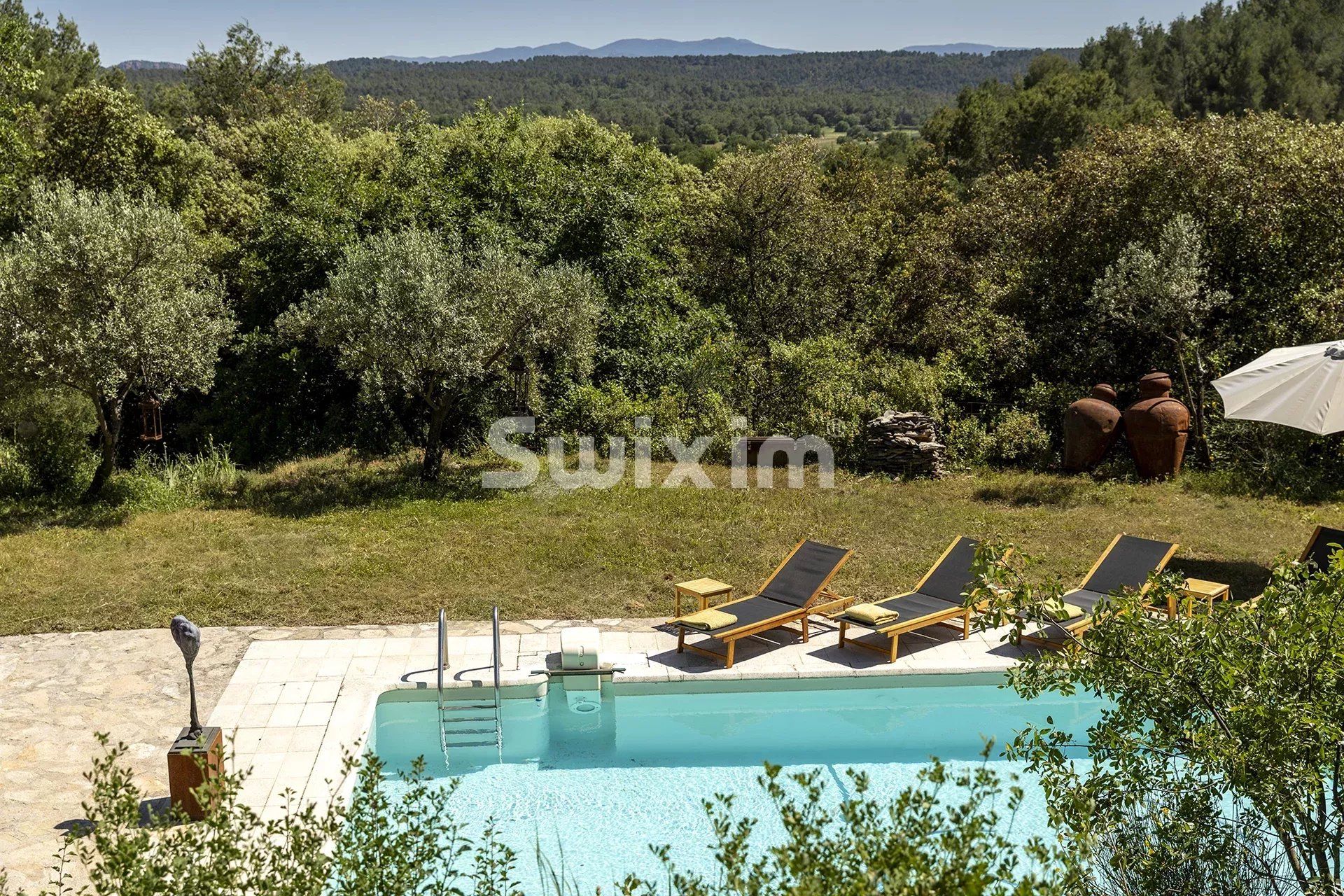 bastide 8 Rooms for sale on Callas (83830)