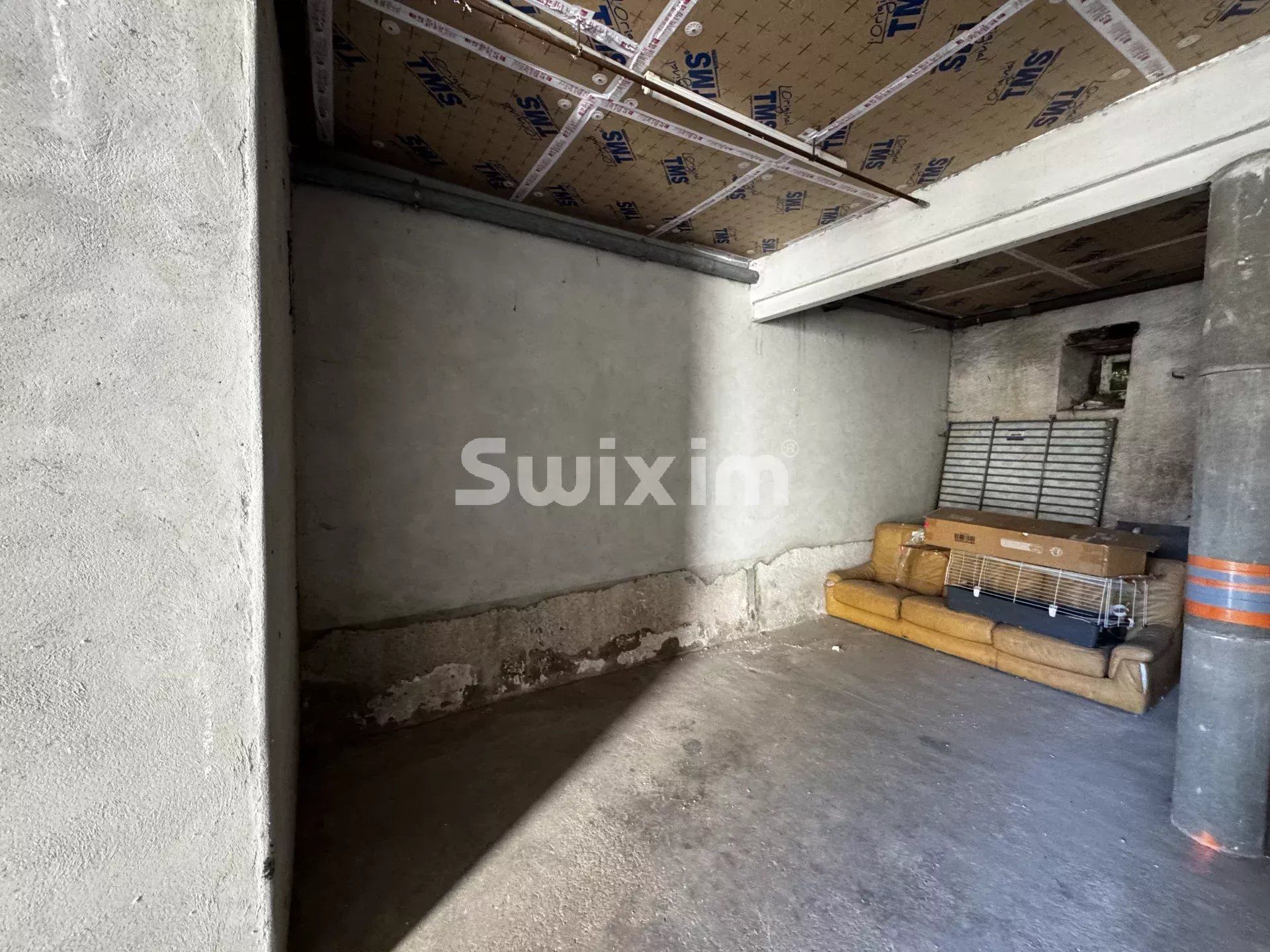 apartment 4 Rooms for sale on Avallon (89200)