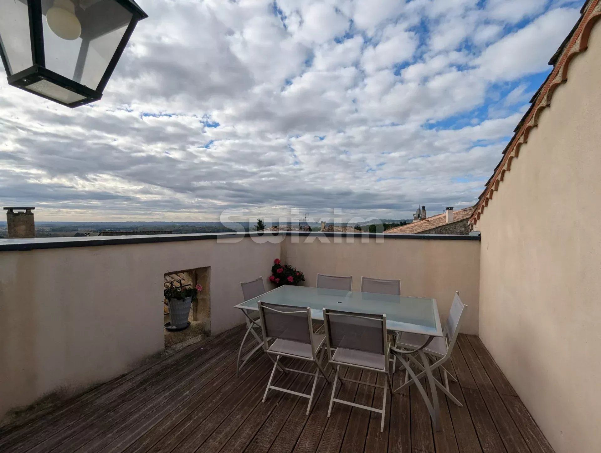 casa 8 Camere in vendita su Vers-Pont-du-Gard (30210)