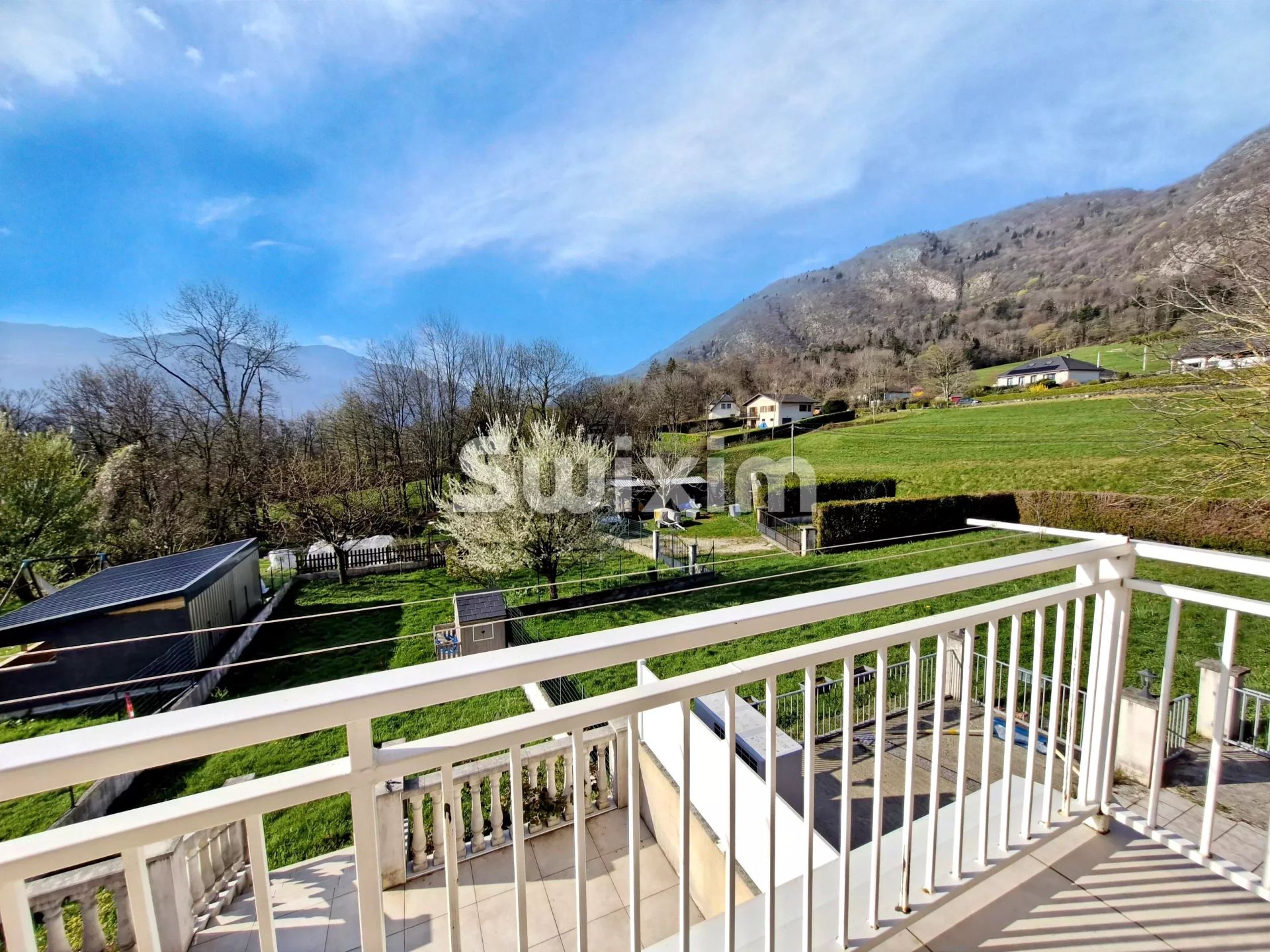 apartment 7 Rooms for sale on Vimines (73160)