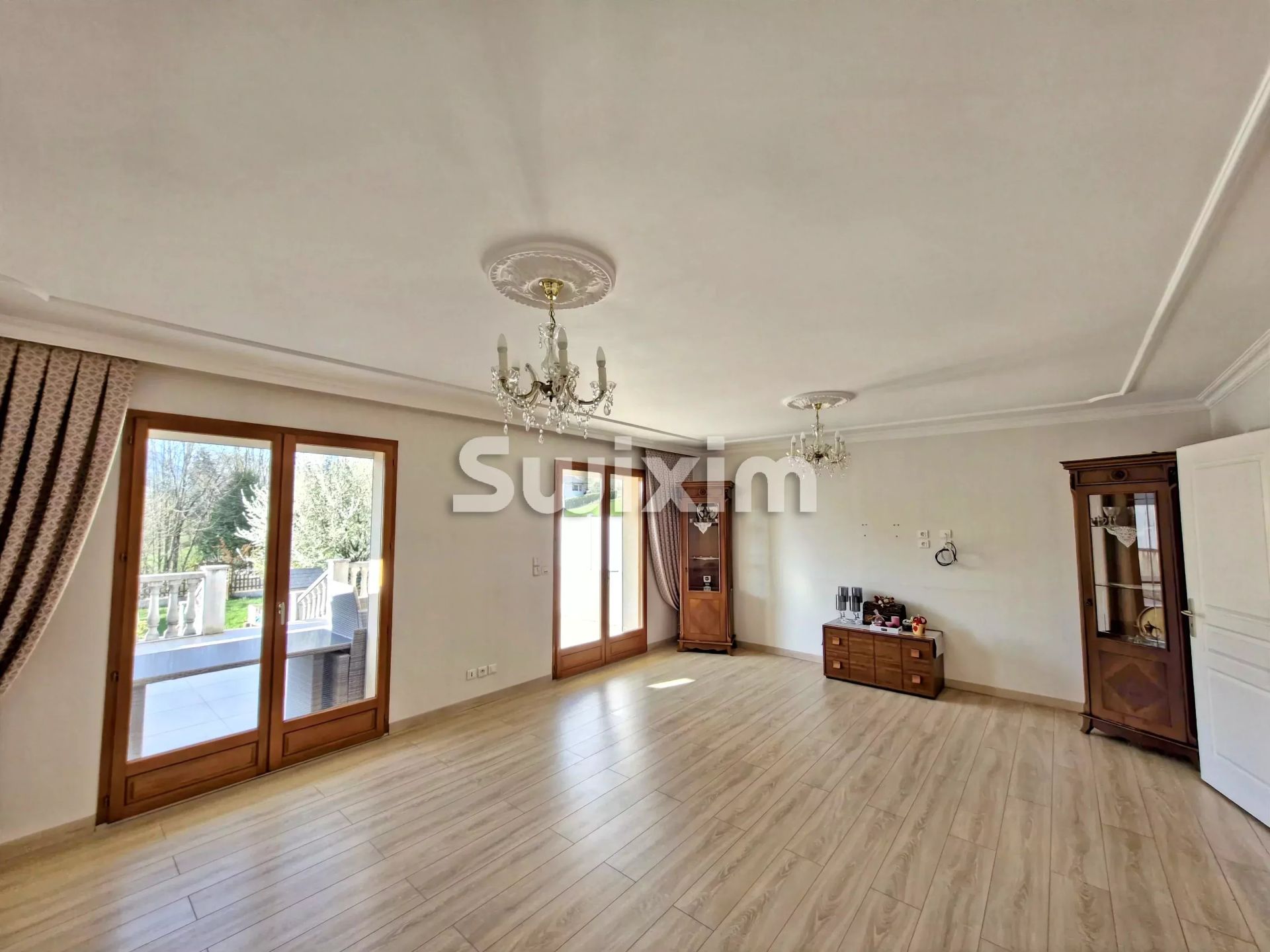 apartment 7 Rooms for sale on Vimines (73160)