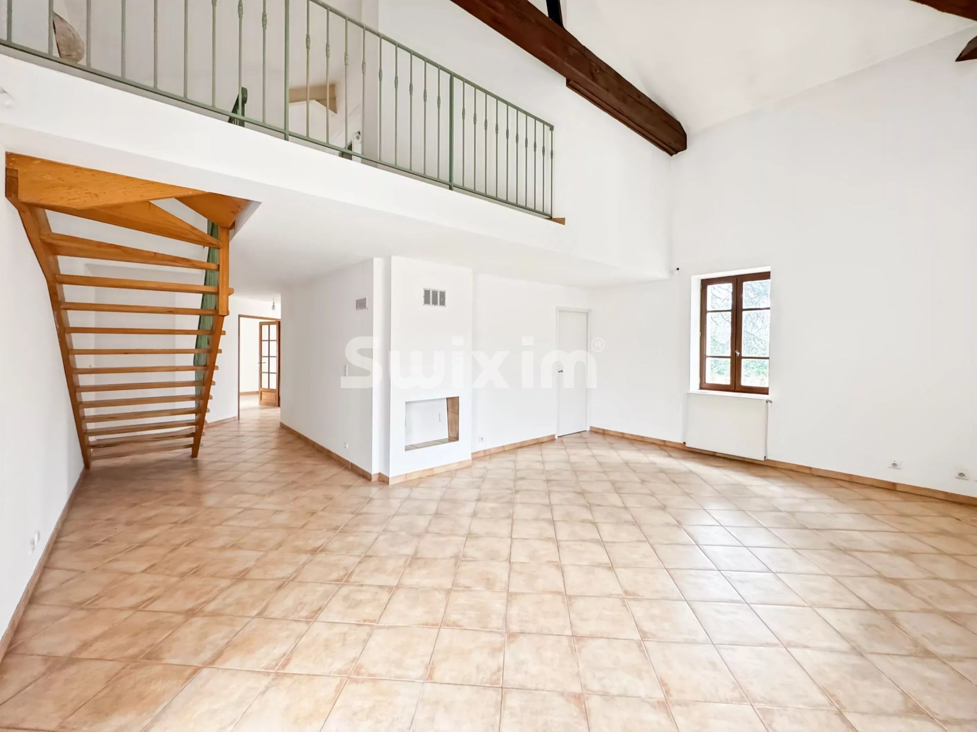 Location Maison Saint-Julien-de-Peyrolas 5&nbsp;Pièces 132&nbsp;m²