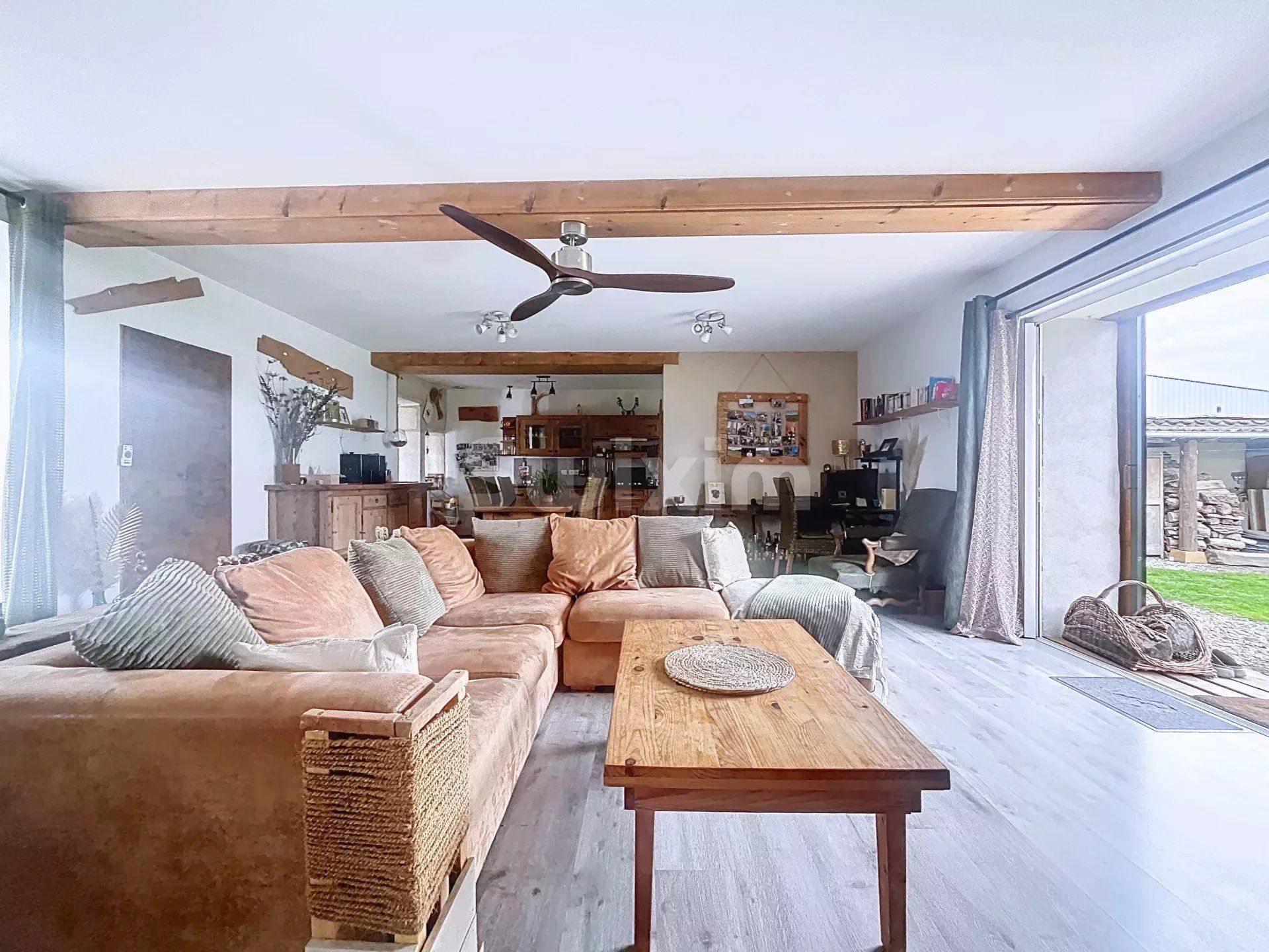 casa 9 Quartos para venda sobre Belleville-en-Beaujolais (69220)