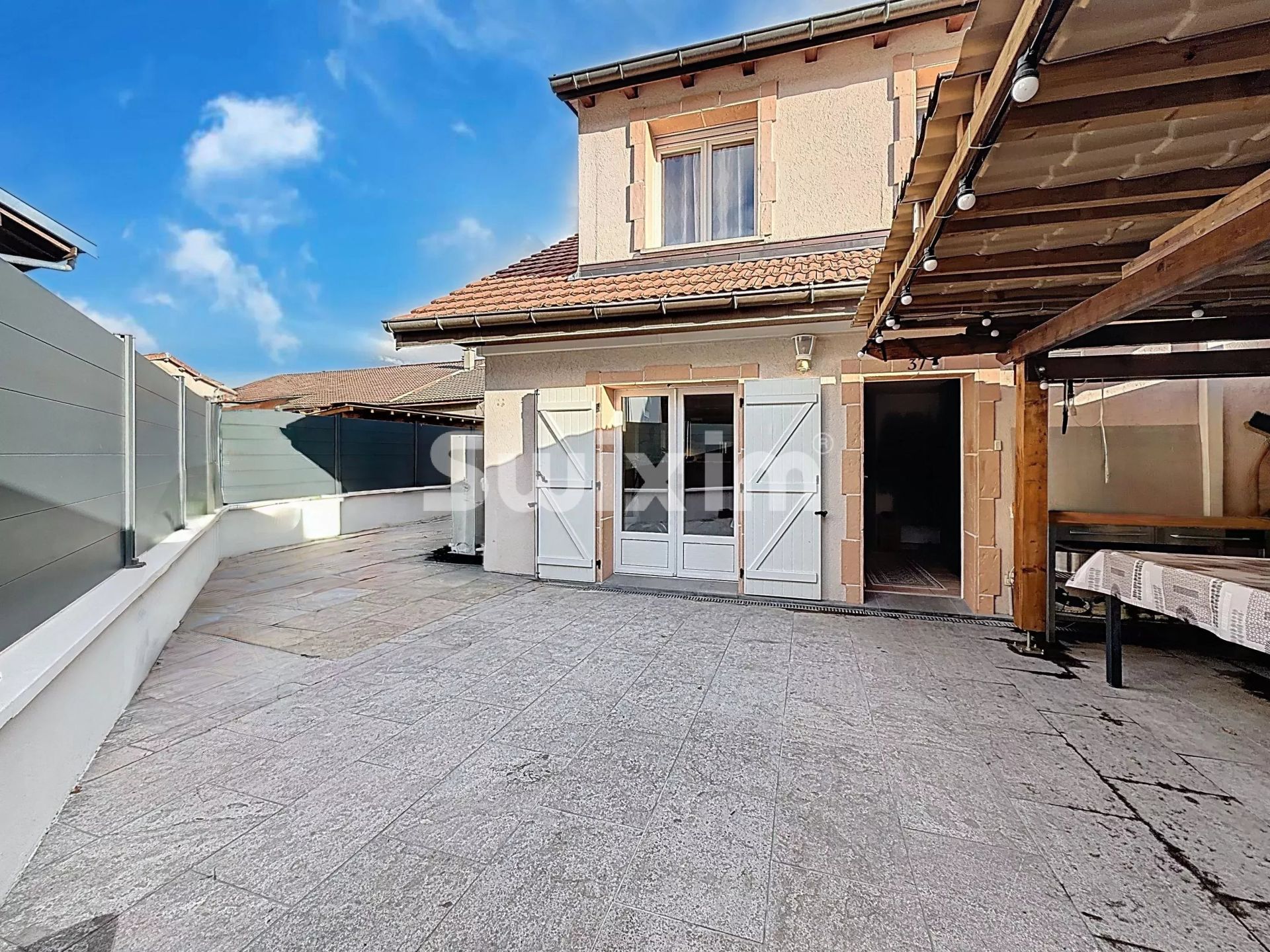 haus 6 Zimmer zum verkauf auf Saint-Jean-de-Gonville (01630)