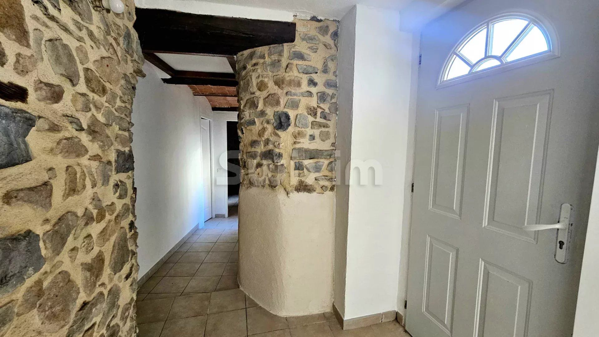 house 4 Rooms for sale on Alès (30100)