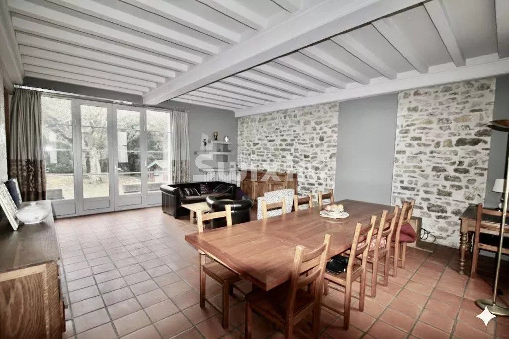 propriedade 12 Quartos para venda sobre Ambérieu-en-Bugey (01500)