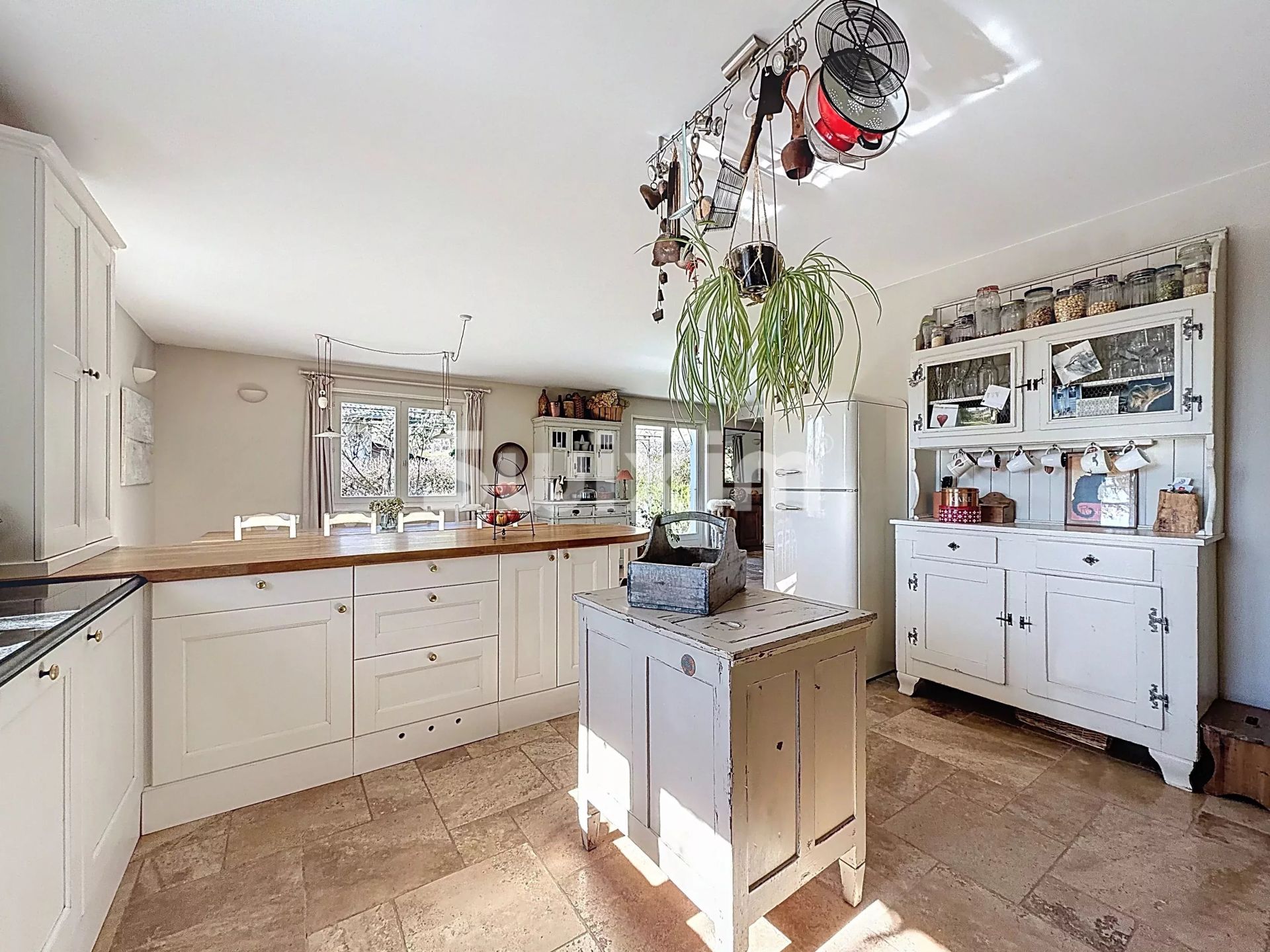 casa 9 Salas en venta en Gex (01170)