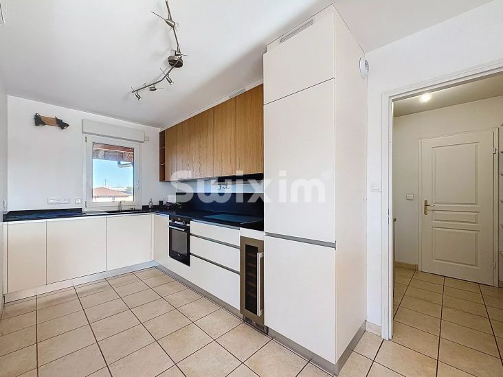 Vente Appartement Ferney-Voltaire 6&nbsp;Pièces 142.06&nbsp;m²