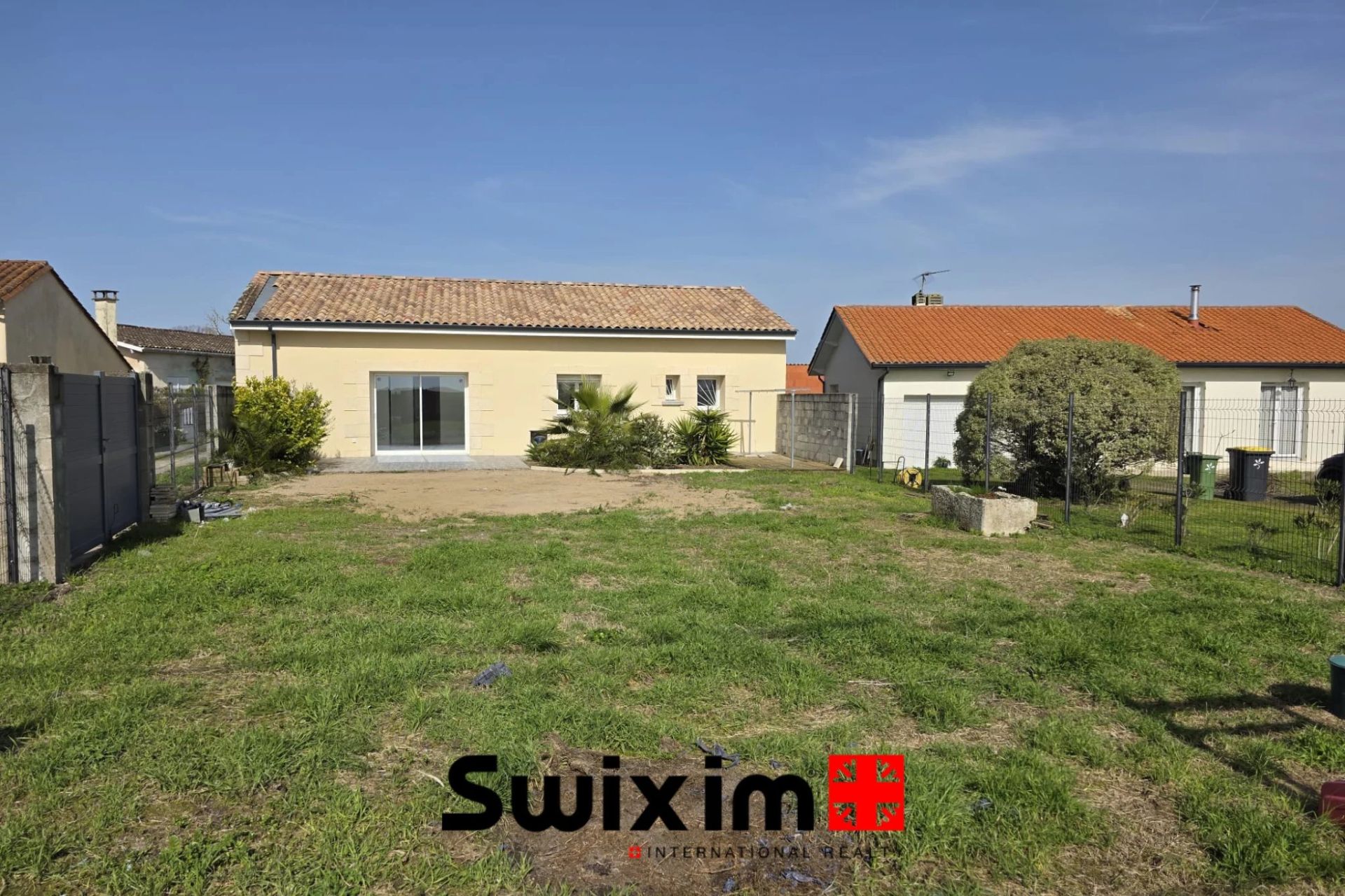 house 5 Rooms for sale on Saint-Seurin-de-Cadourne (33180)
