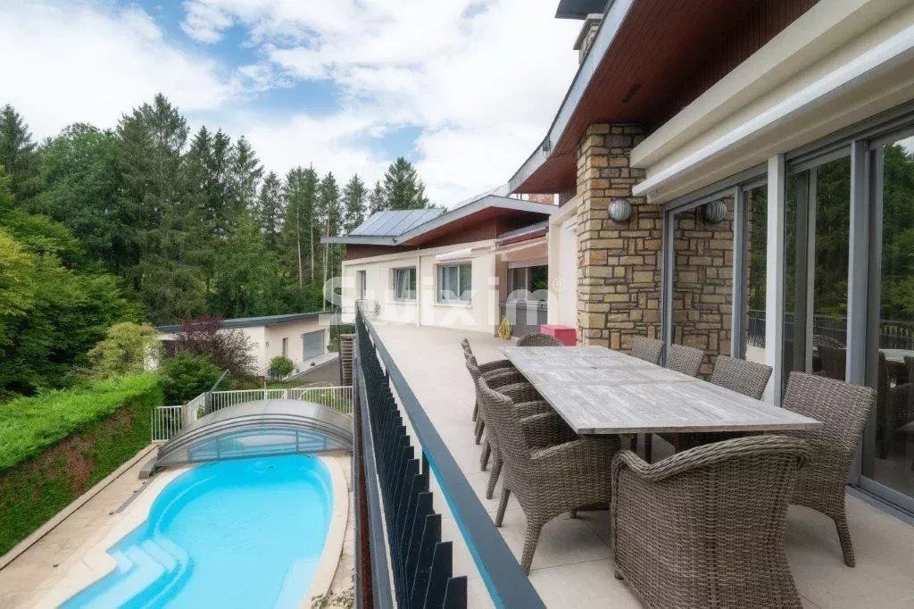 casa 11 Quartos para venda sobre Saint-Dié-des-Vosges (88100)