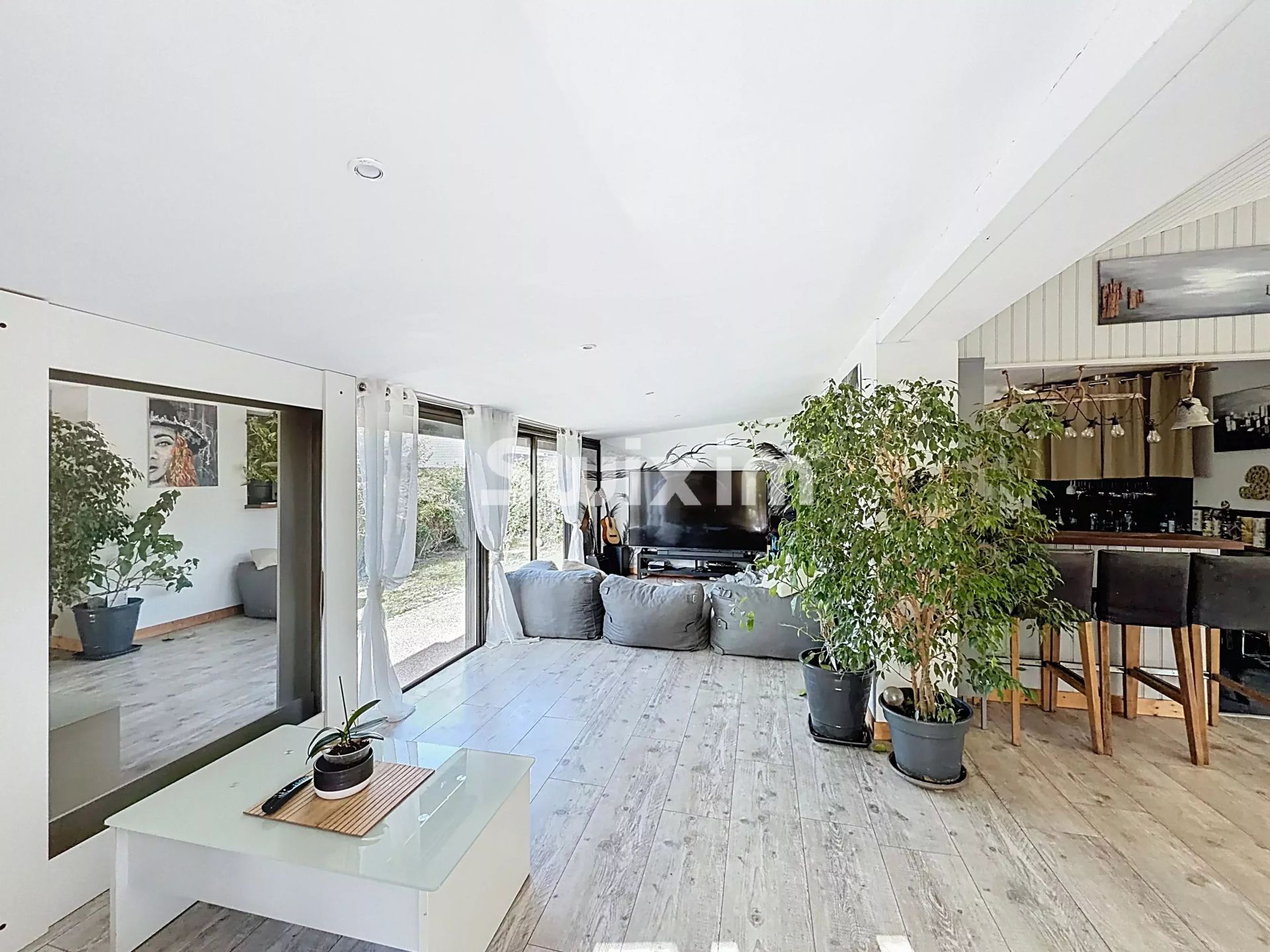 locais de atividade 8 Quartos para venda sobre Cestas (33610)