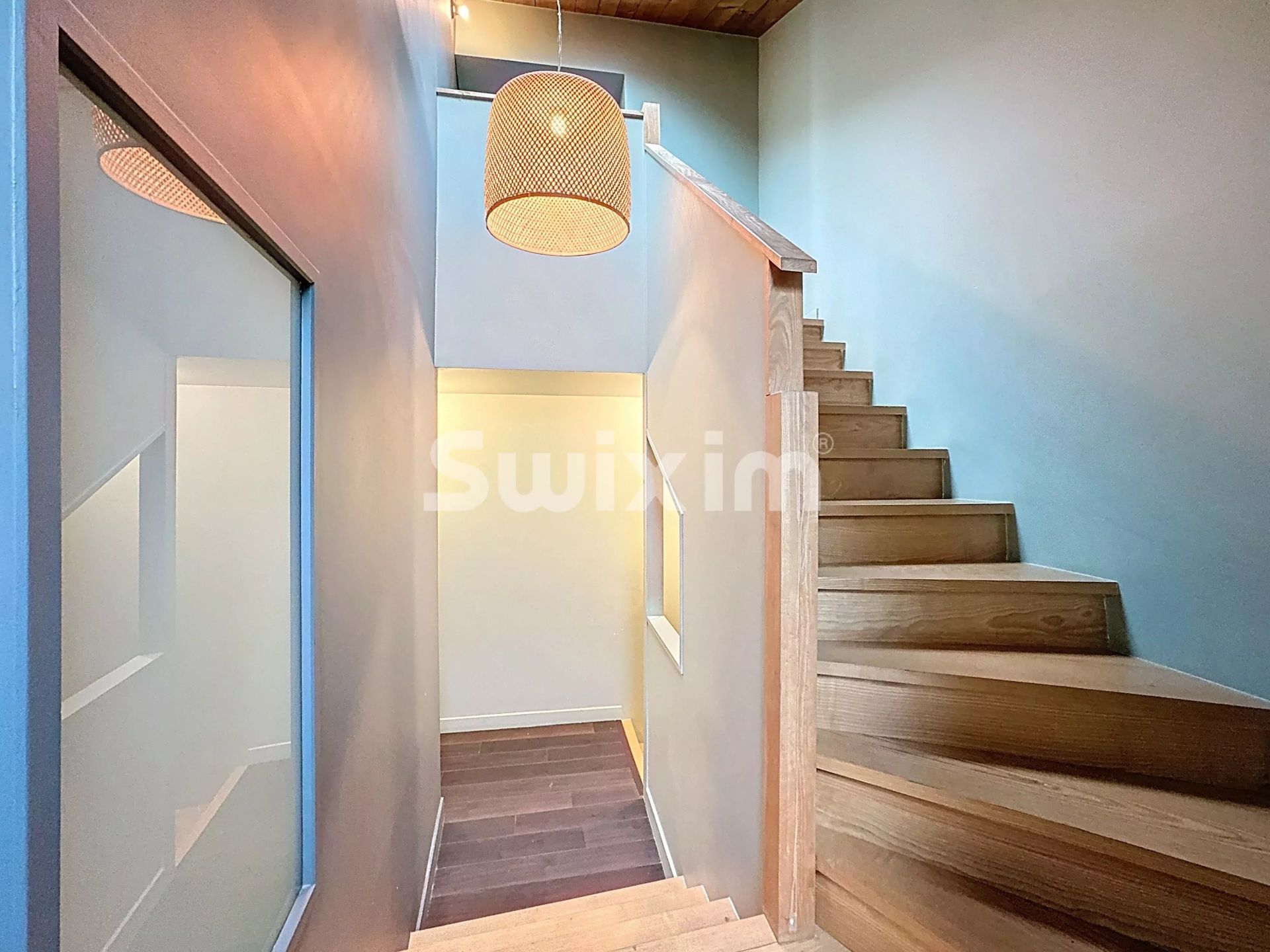 house 8 Rooms for sale on Thoiry (01710)