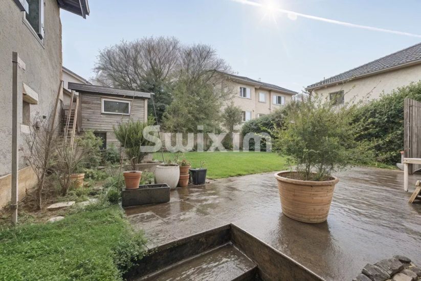 Sale House Thoiry 8&nbsp;Rooms 191&nbsp;m²