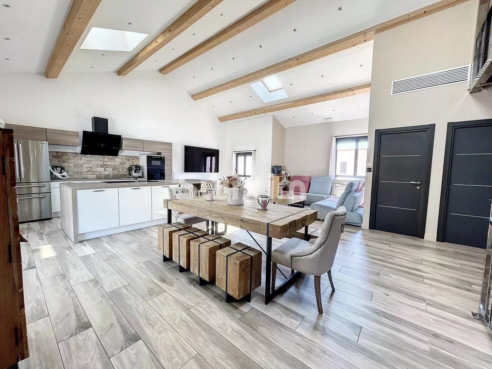 villa 5 Rooms for sale on Le Cap-d'Agde (34300)