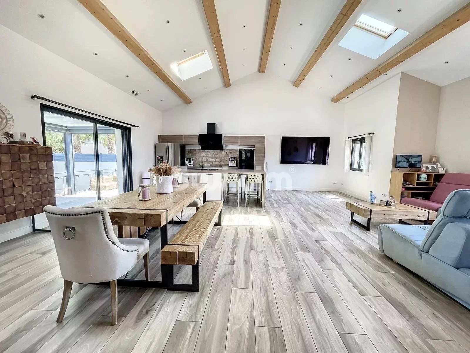 villa 5 Rooms for sale on Le Cap-d'Agde (34300)