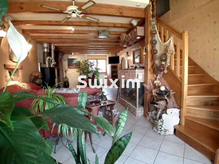 Sale House Lons-le-Saunier 9&nbsp;Rooms 193&nbsp;m²
