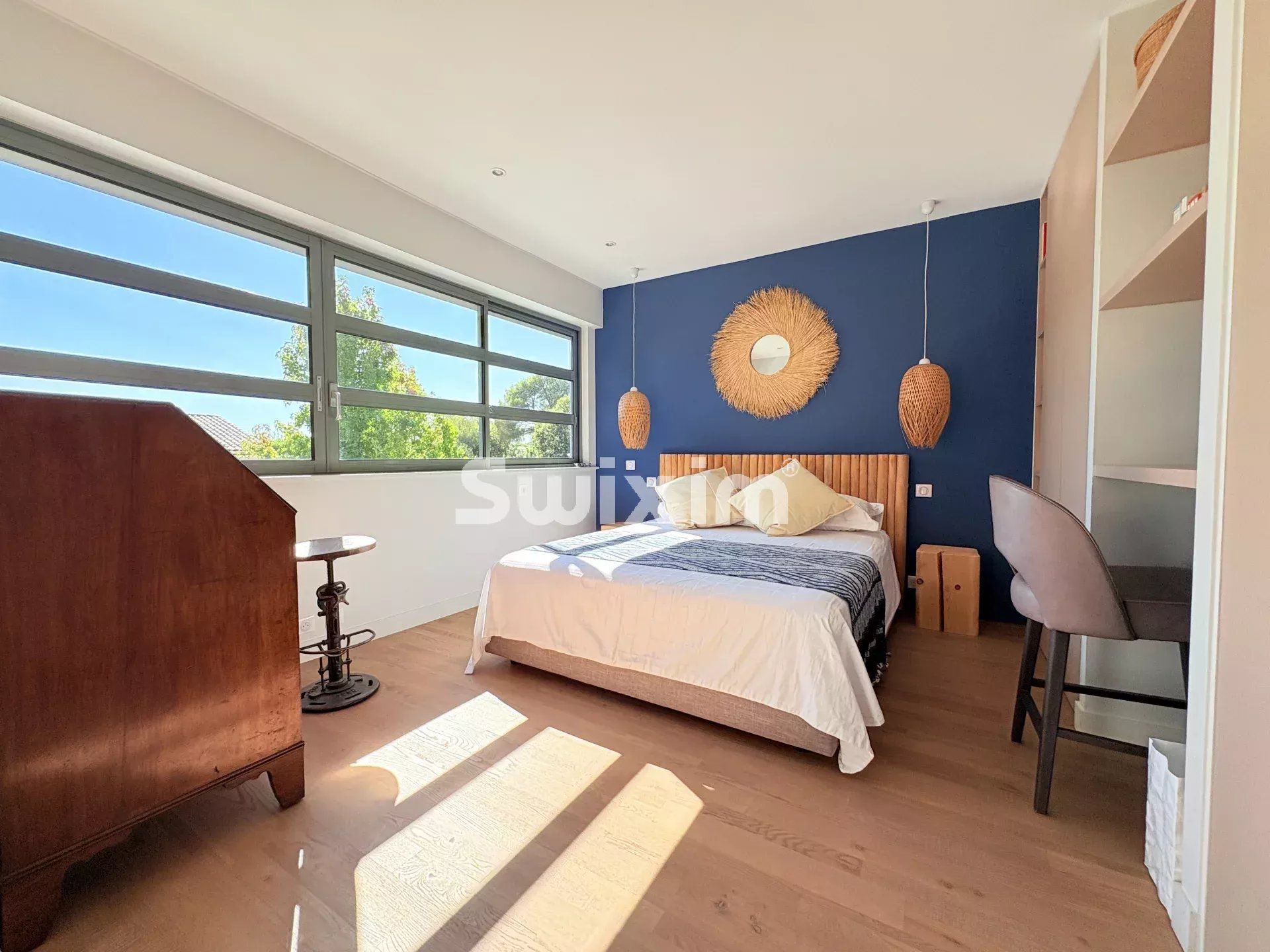 house 6 Rooms for sale on Saint-Raphaël (83700)