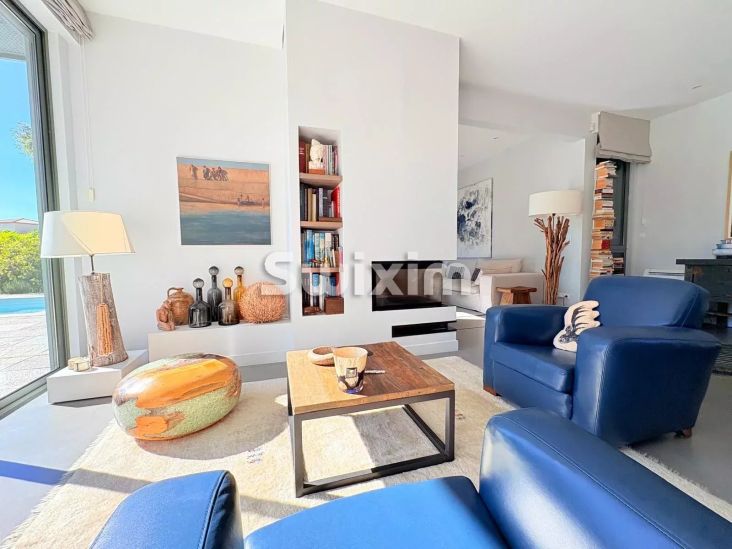 Vente Maison Saint-Raphaël 6&nbsp;Pièces 182.86&nbsp;m²