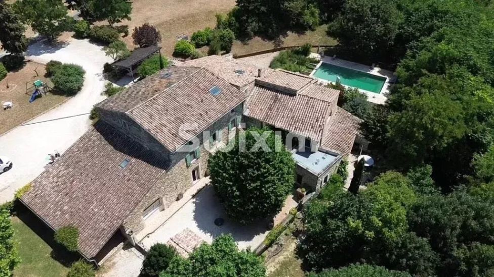 Sale Property Pont-de-Barret 24&nbsp;Rooms 750&nbsp;m²