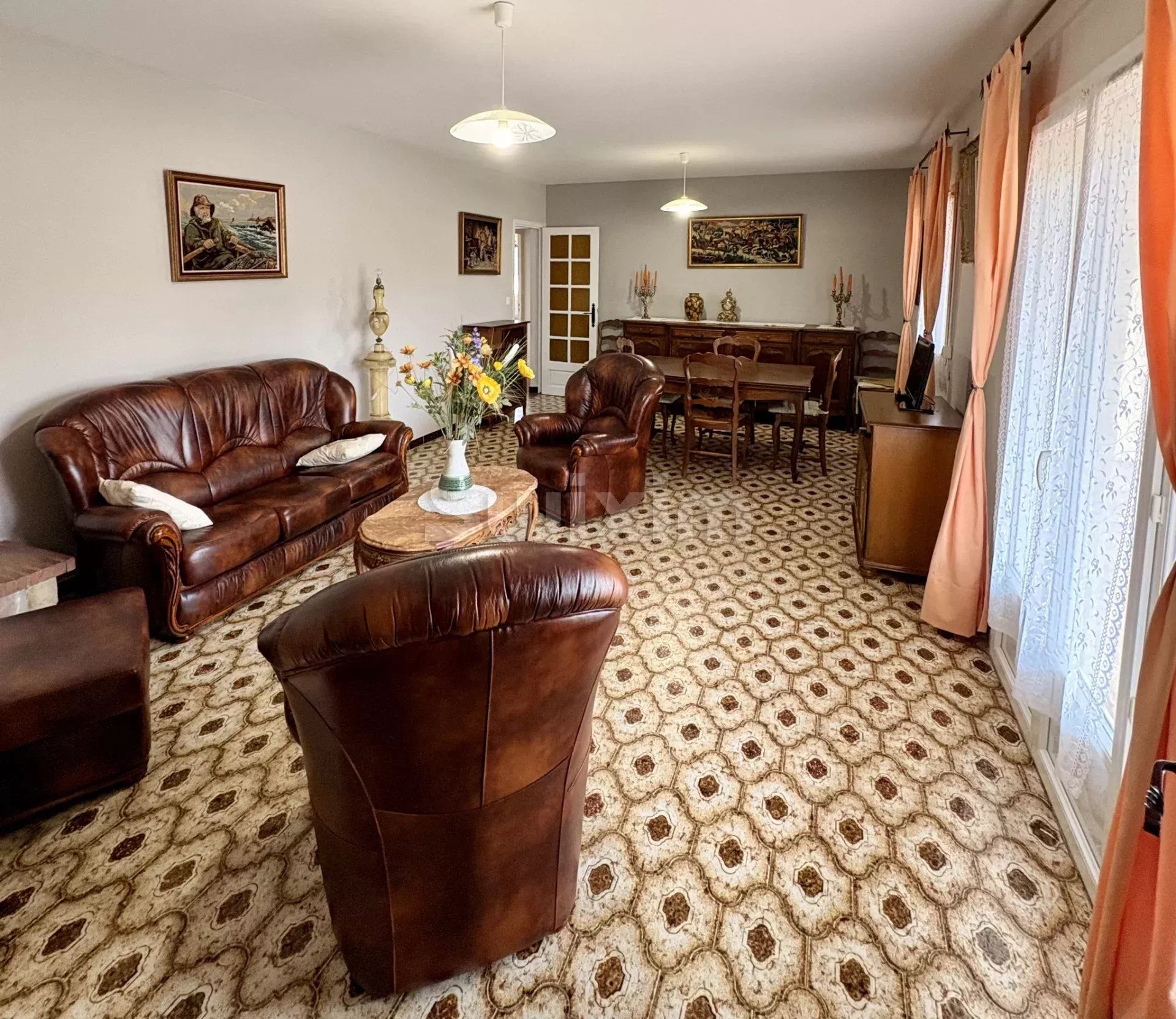 casa 6 Salas en venta en Milhaud (30540)