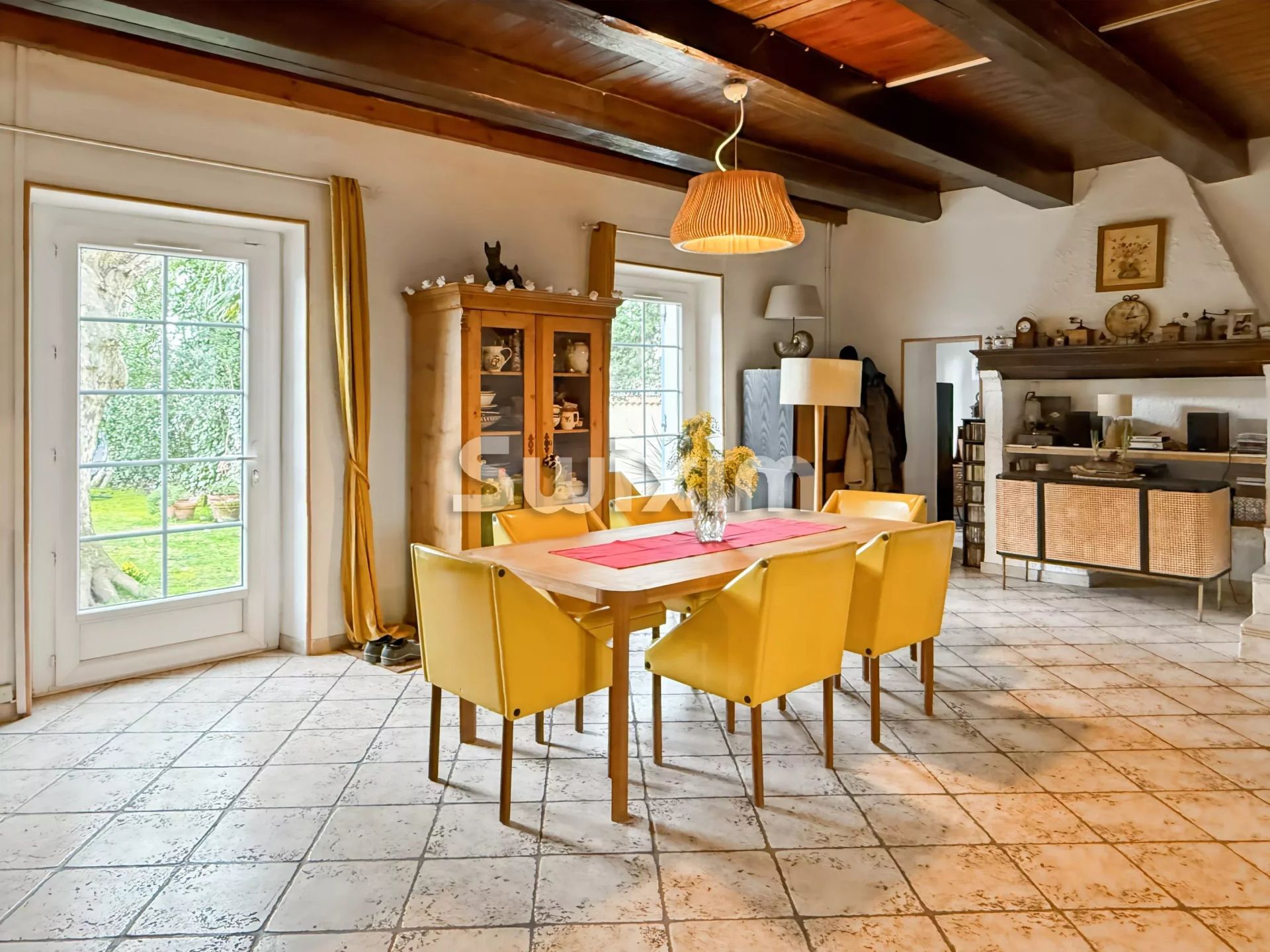 house 7 Rooms for sale on Avignon (84140)