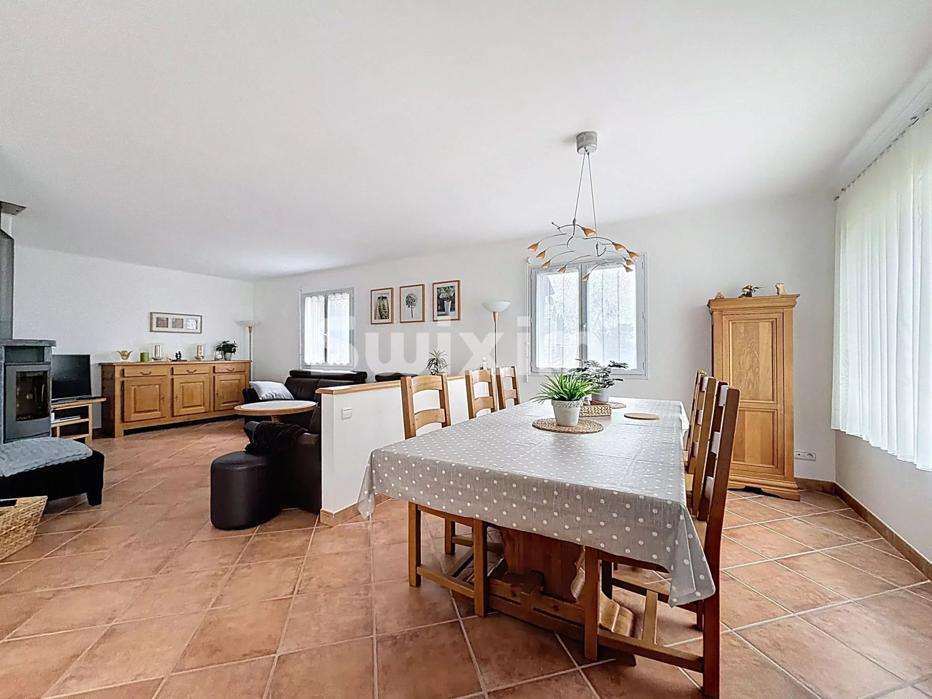 casa 7 Salas en venta en Grilly (01220)