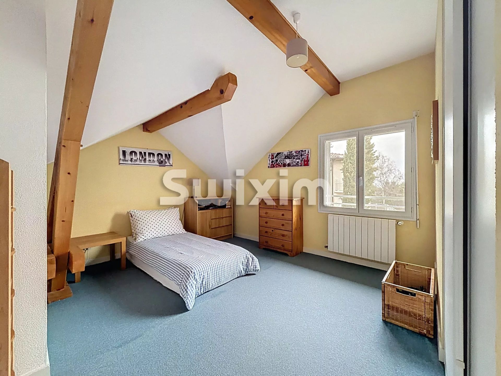 casa 7 Camere in vendita su Grilly (01220)