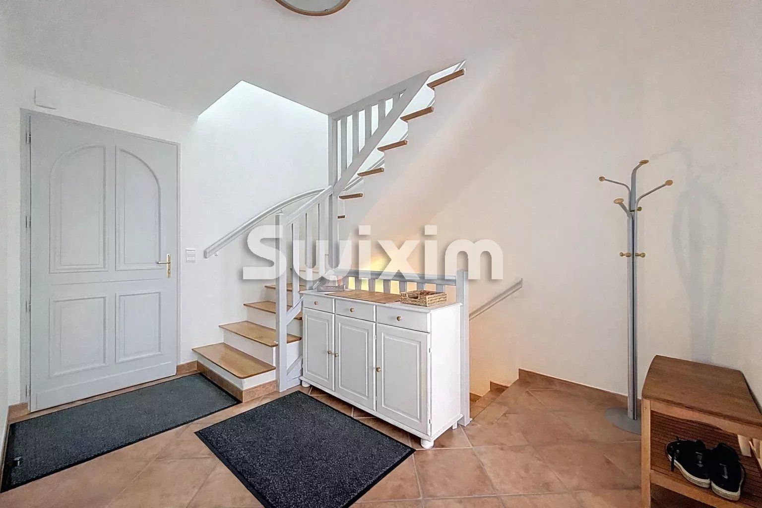 casa 7 Camere in vendita su Grilly (01220)