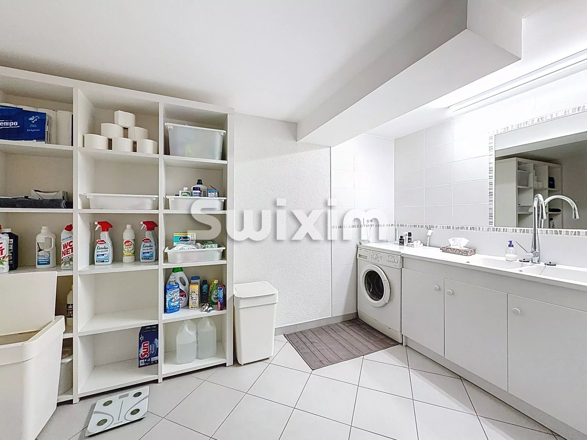 casa 7 Camere in vendita su Grilly (01220)