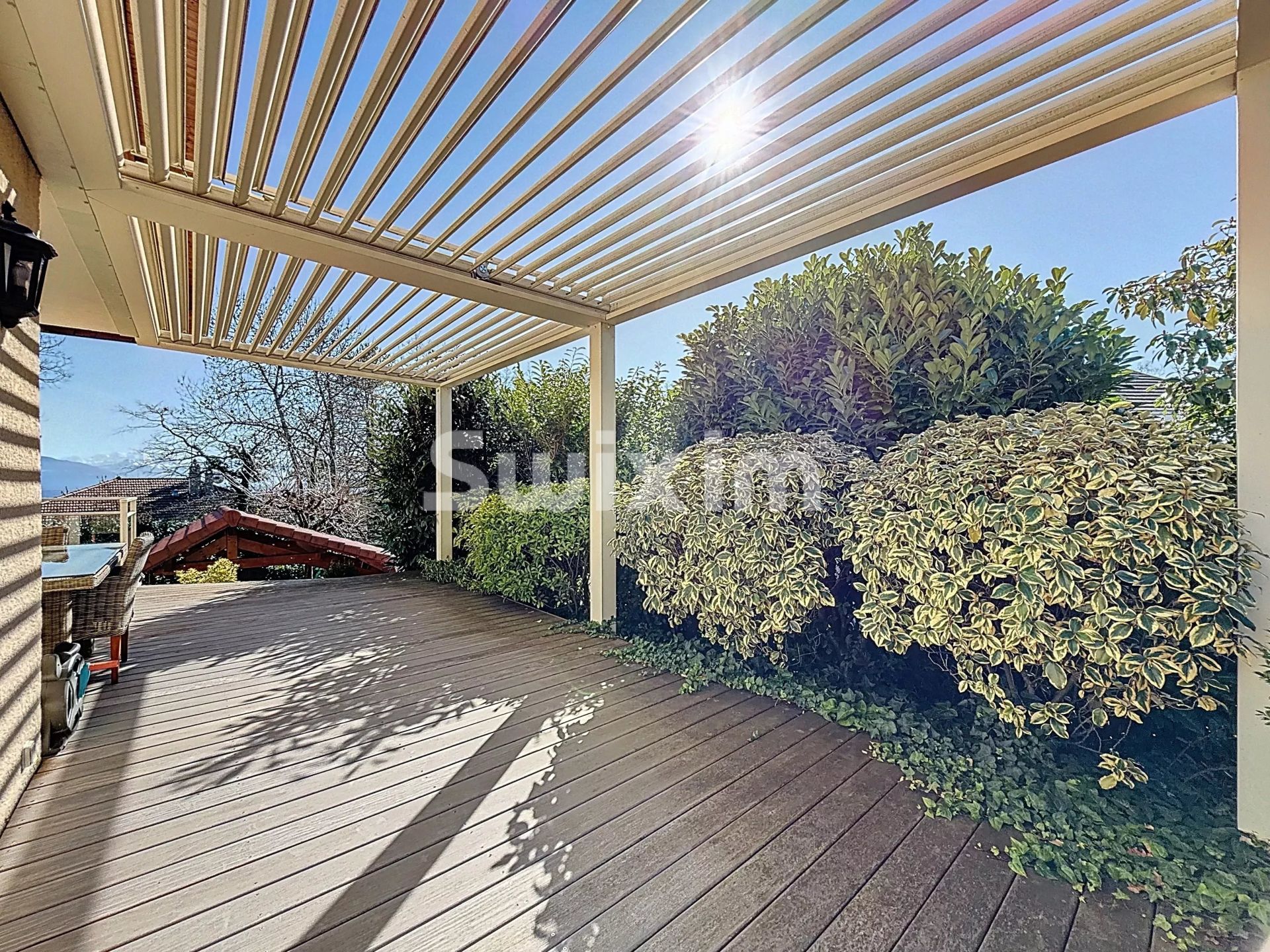 casa 7 Salas en venta en Grilly (01220)