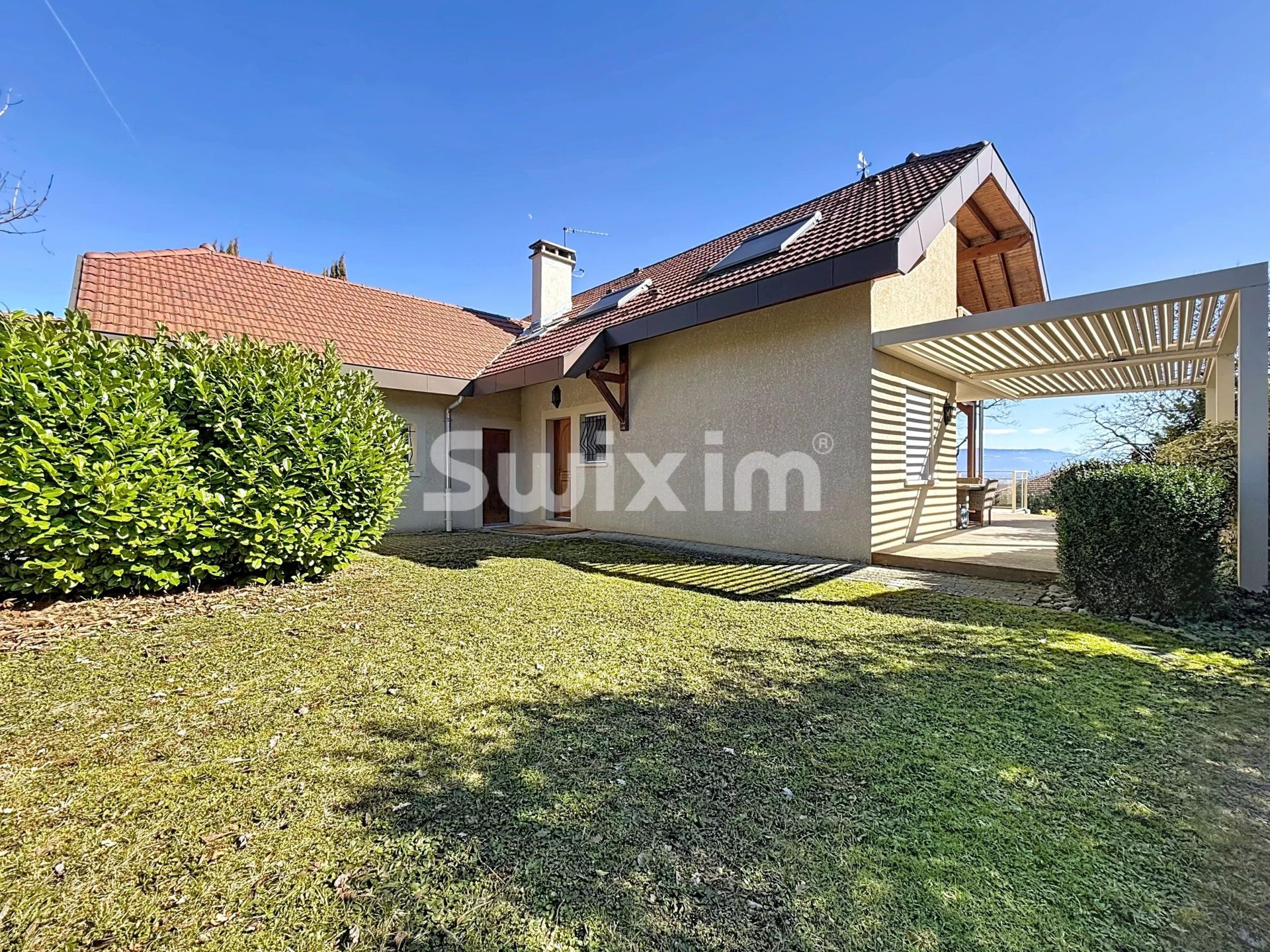 casa 7 Salas en venta en Grilly (01220)