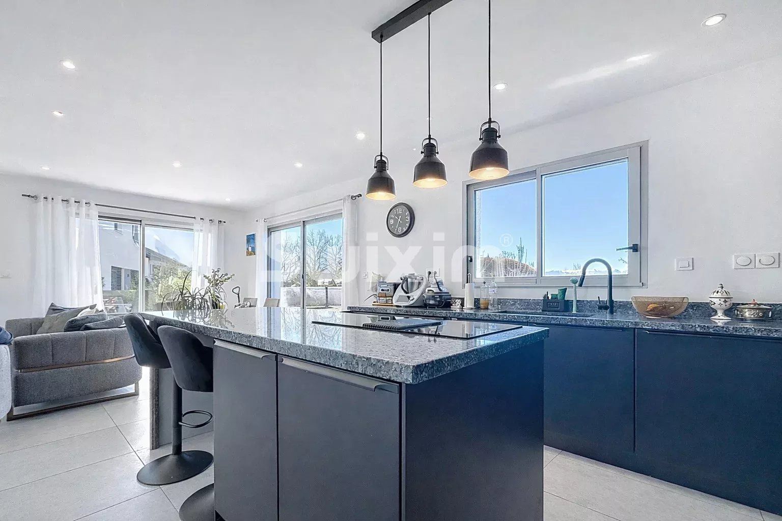 maison 5 Pièces en vente sur Saint-Genis-Pouilly (01630)