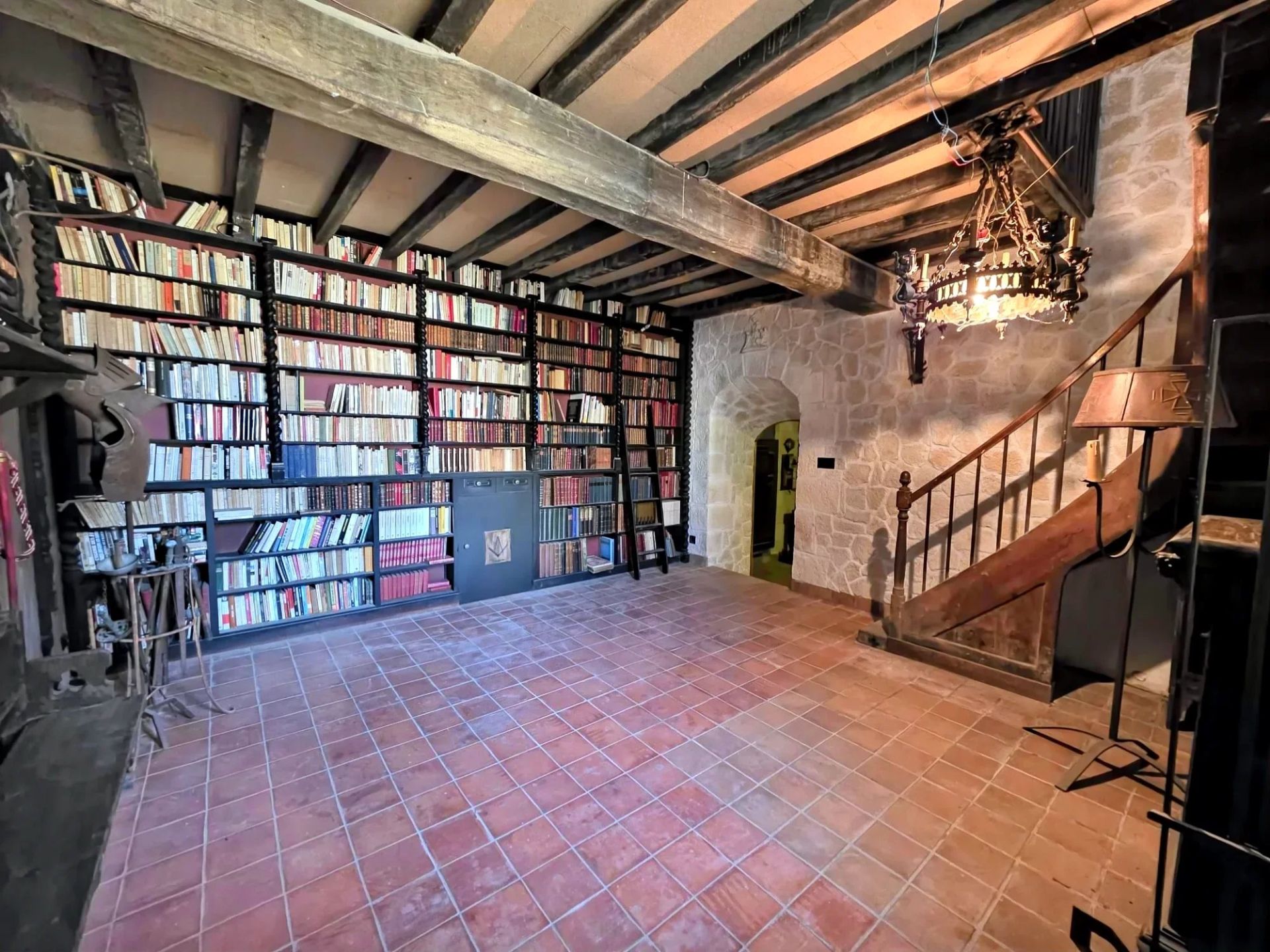 haus 4 Zimmer zum verkauf auf Saint-Estèphe (33180)