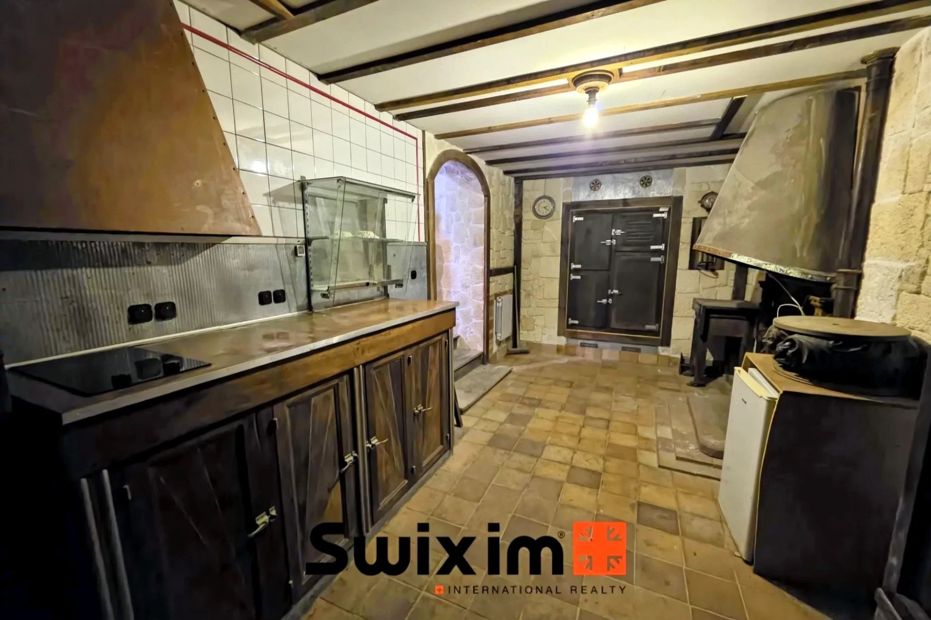 haus 4 Zimmer zum verkauf auf Saint-Estèphe (33180)