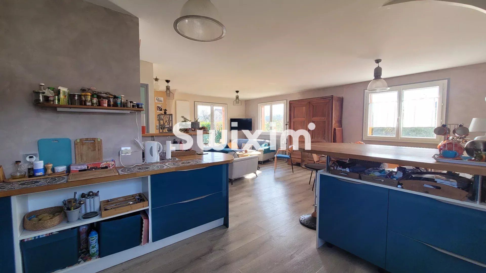 casa 6 Quartos para venda sobre Lons-le-Saunier (39000)