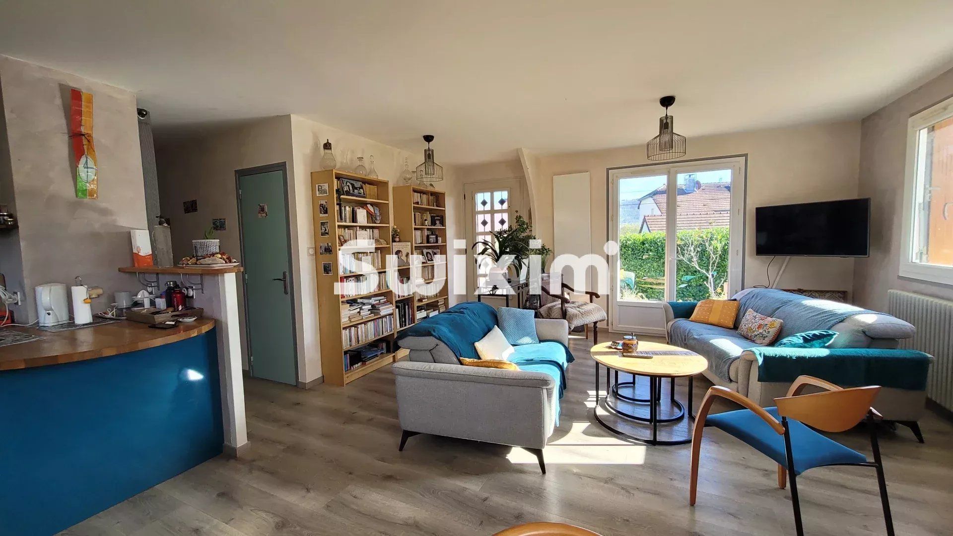 casa 6 Quartos para venda sobre Lons-le-Saunier (39000)