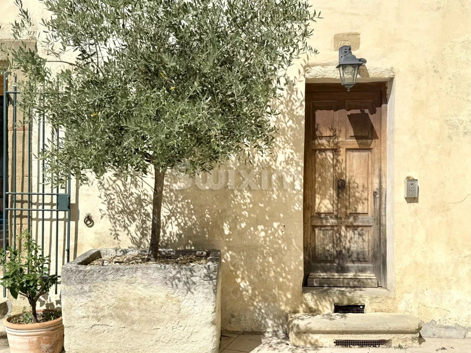 mas 17 Quartos para venda sobre Uzès (30700)