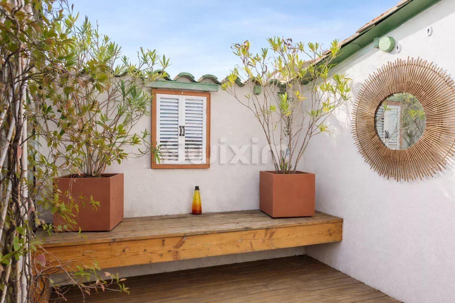 house 3 Rooms for sale on Saint-Quentin-la-Poterie (30700)