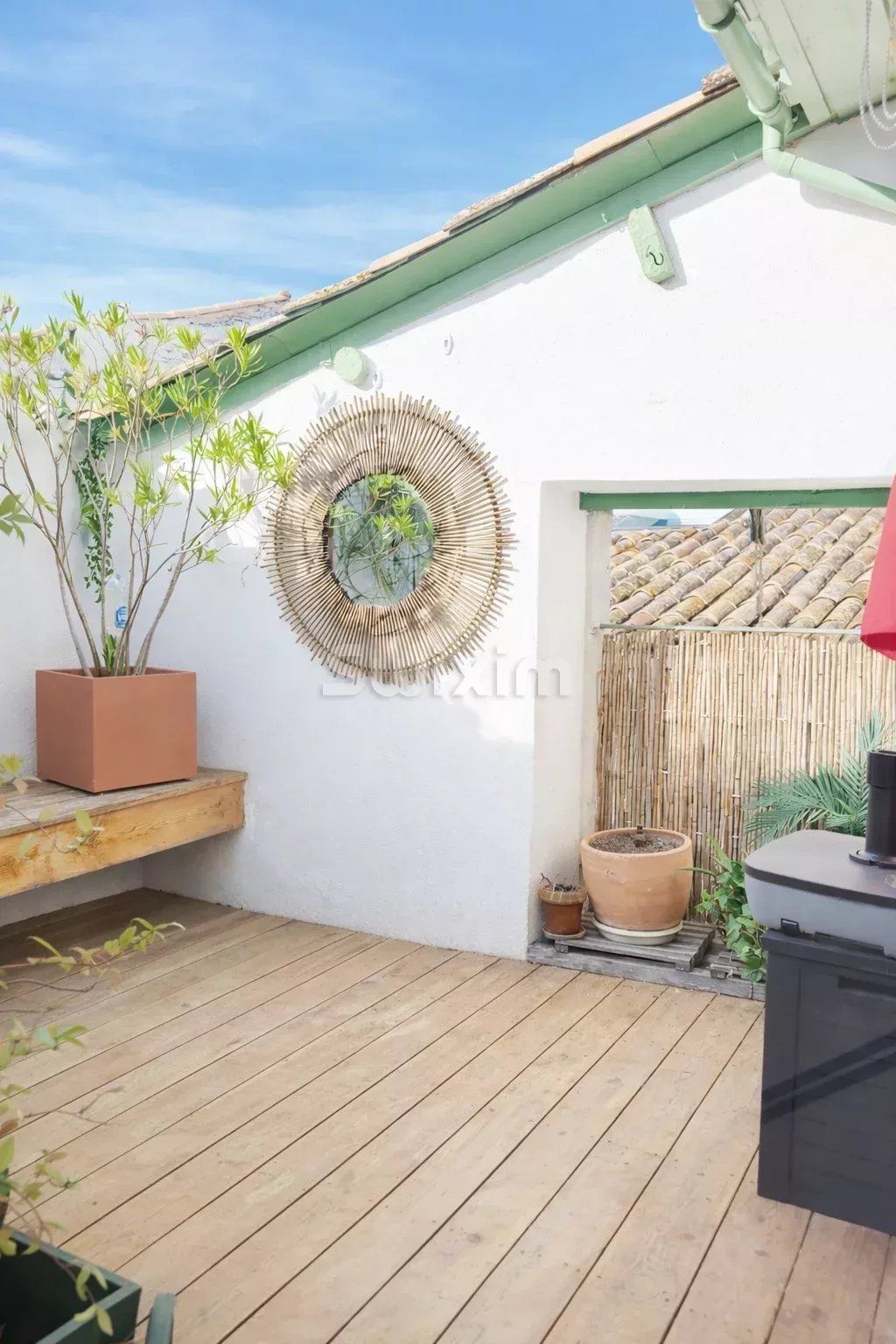 house 3 Rooms for sale on Saint-Quentin-la-Poterie (30700)