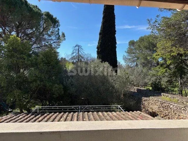 casa 7 Camere in vendita su Nîmes (30000)