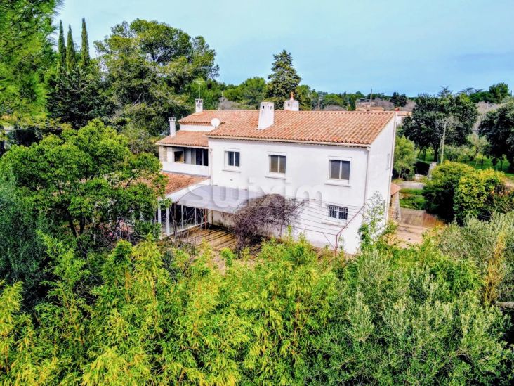 Vente Maison Nîmes 7&nbsp;Pièces 221&nbsp;m²