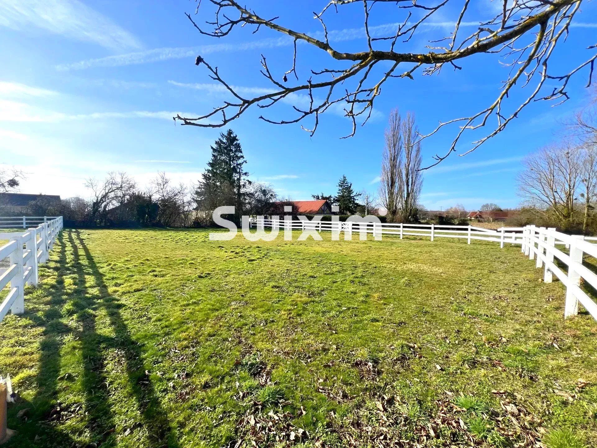 casa 11 Quartos para venda sobre Saint-Germain-du-Bois (71330)